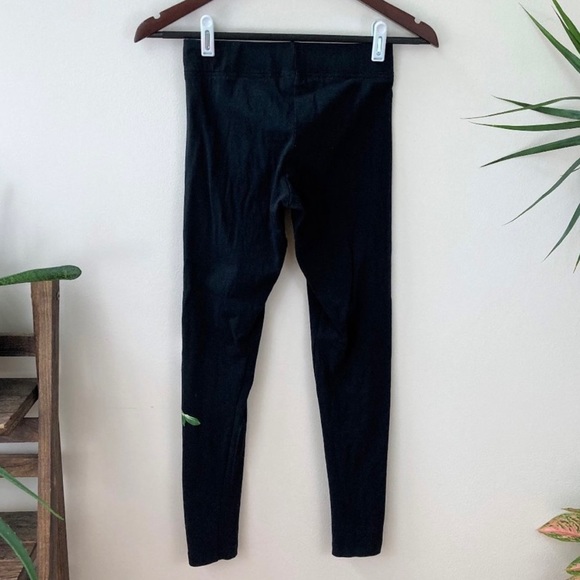 💥NWOT💥Adidas Rose Logo Leggings 💕🌹 - Picture 3 of 5